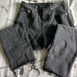 GUC Levi’s 501 raw hem jeans